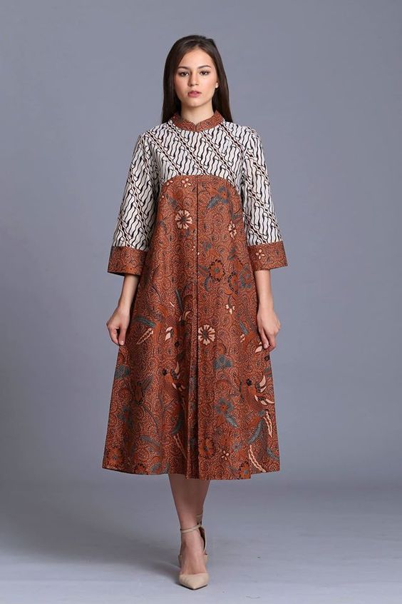Desain Baju Batik Sederhana Gaun Batik Desain Blus Model Pakaian | My ...