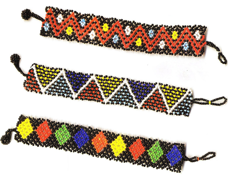 Браслеты-фенечки из бисера. Beaded Bracelets - weaving schemes Браслеты-фенечки из бисера. Beaded Bracelets - weaving schemes