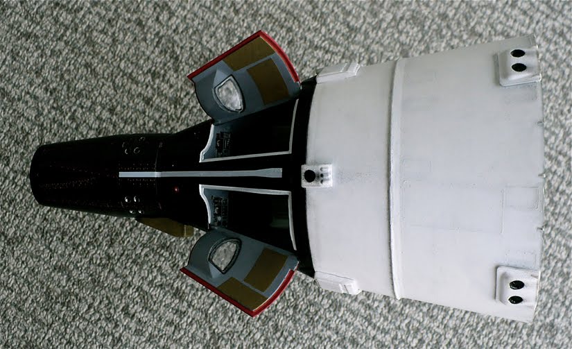 The Great Canadian Model Builders  Page! Gemini Space Capsule