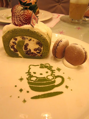 Green tea and red bean roll cake set at Hello Kitty Sweets in Taipei