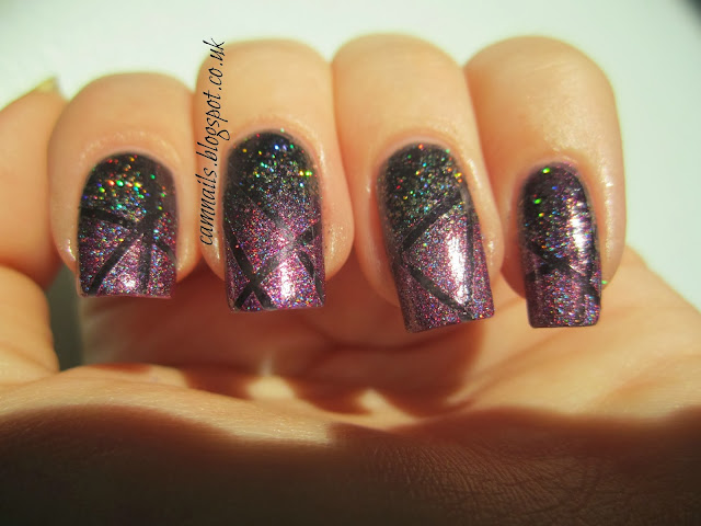 holographic-lilypad-lacquer-emily-de-molly-tape-gradient-manicure-nail-art