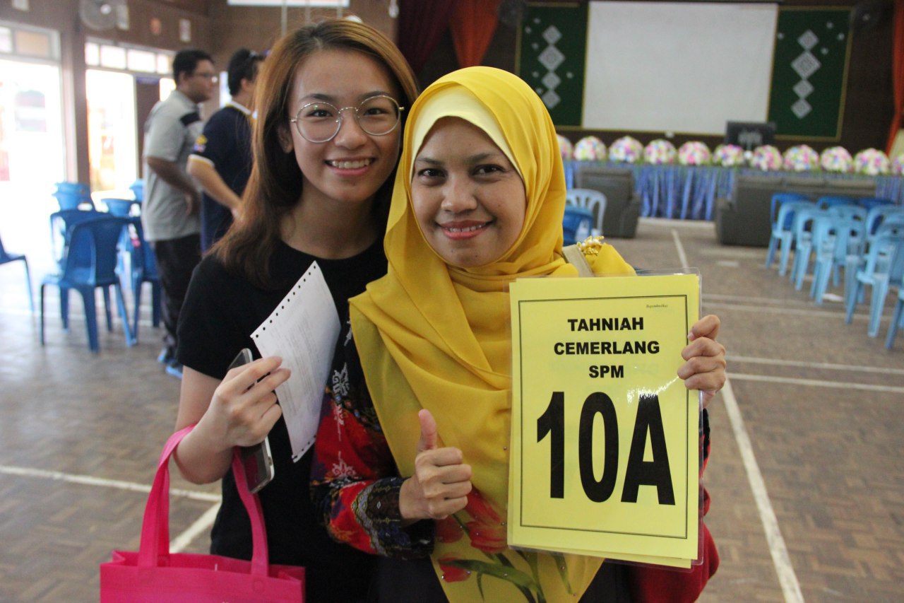 MAJLIS PENGUMUMAN DAN PENYAMPAIAN SLIP KEPUTUSAN SPM 2018 SMK MUNSHI