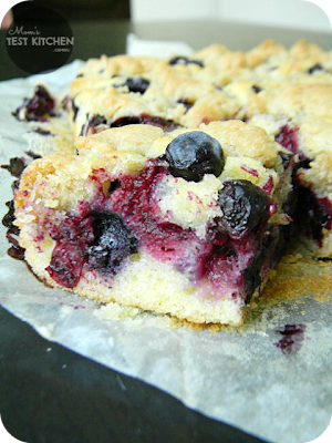 Mom's Test Kitchen: Blueberry Lemon Crumb Bars