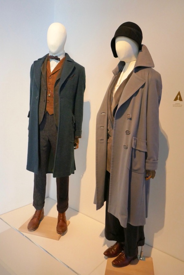 Hollywood Movie Costumes and Props: Oscar-winning Fantastic Beasts and ...