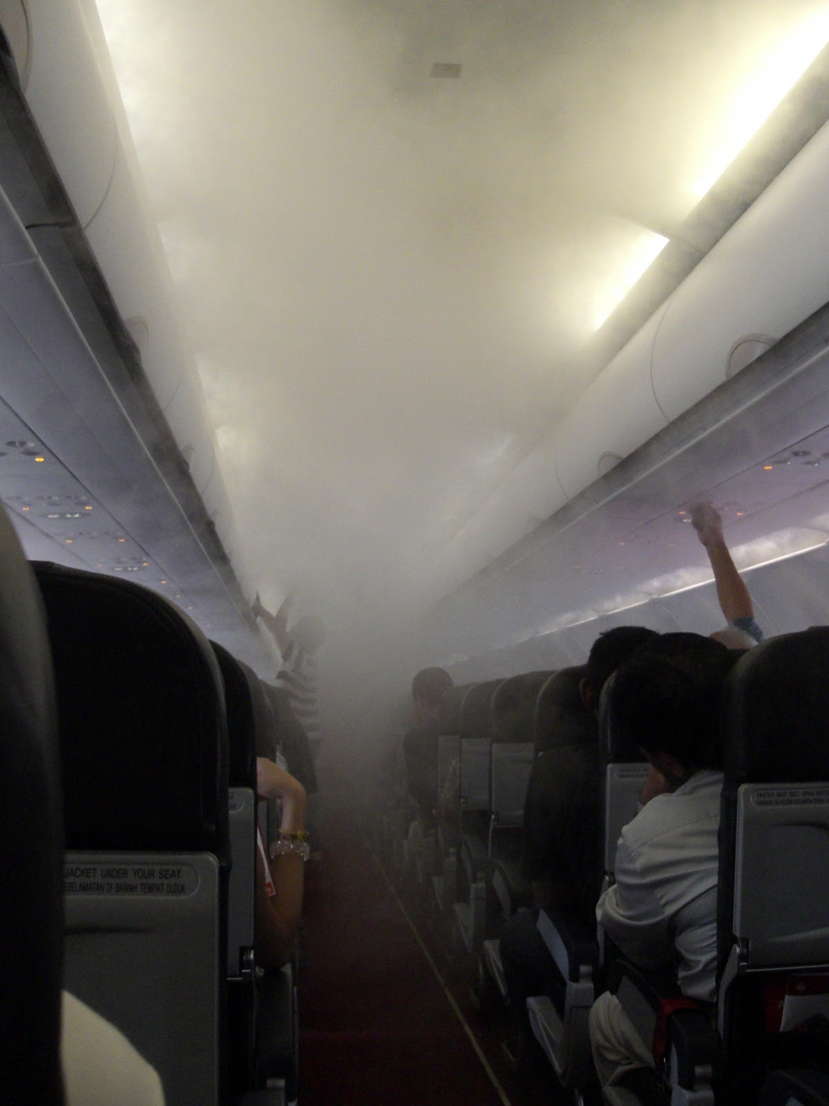 Yuen's Lair Smoke in the cabin