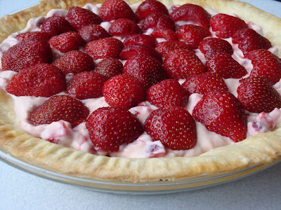 fresh strawberry pie ~ lightened up!