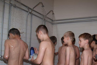 evangeline lilly fakes porn boy girl kissng in shower nude