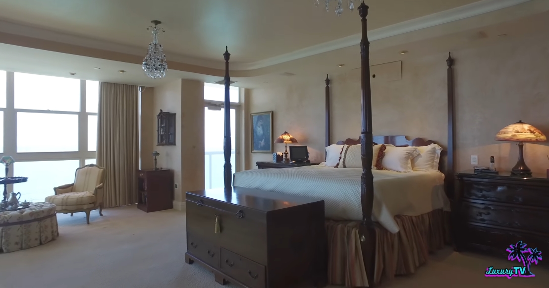 34 Photos vs. 6051 N Ocean Dr PH 5, Hollywood, FL Interior Design Luxury Penthouse Tour