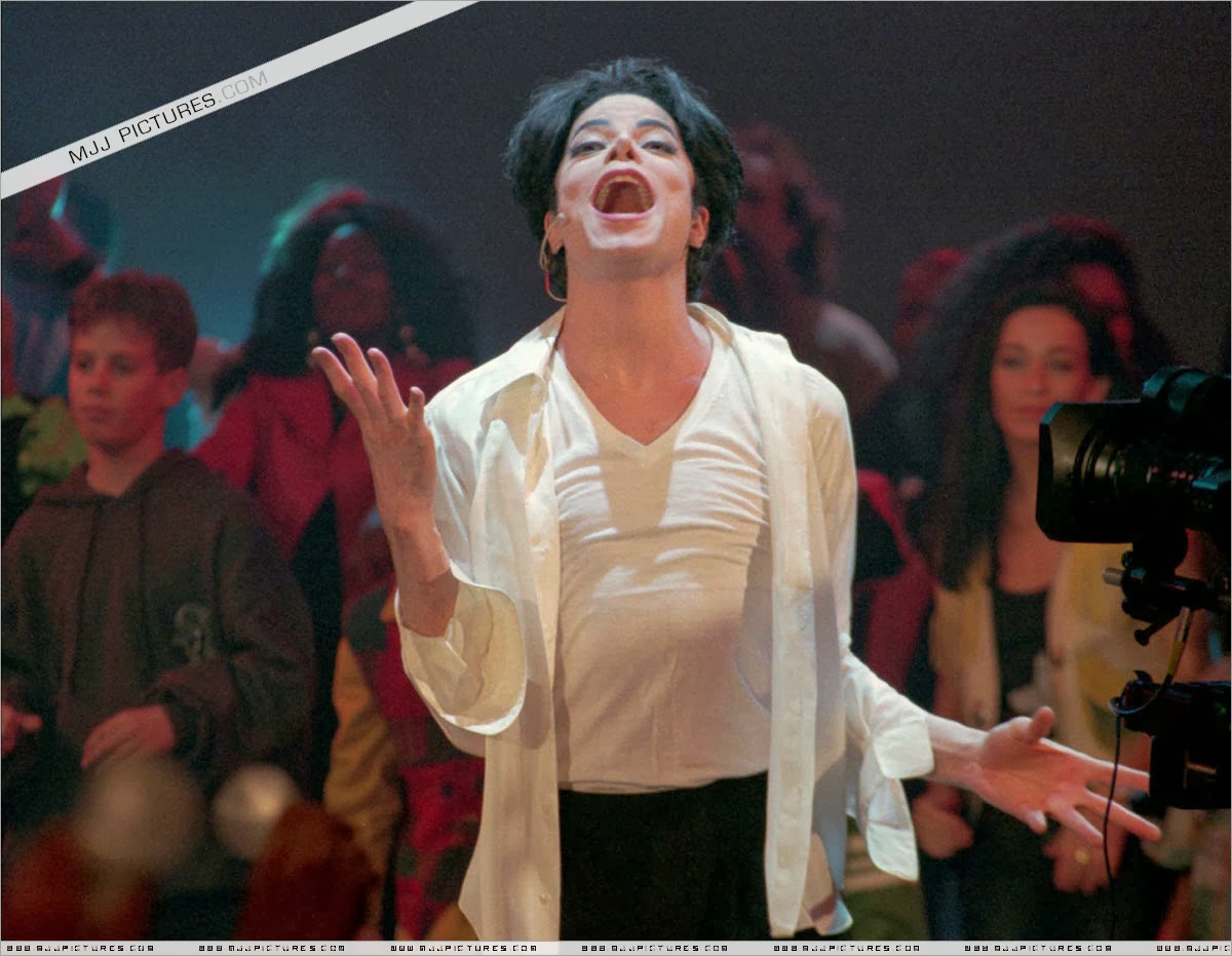 [FOTOS] Michael Jackson no Wetten Dass (Earth Song) 04 de novembro de 1995 MJFans BR
