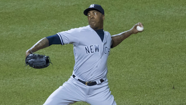 Chapman firmó un acuerdo de cinco campañas y 86 millones de dólares, el más alto otorgado a un relevista en la historia de las Grandes Ligas. Chapman firmó un acuerdo de cinco campañas y 86 millones de dólares, el más alto otorgado a un relevista en la historia de las Grandes Ligas.