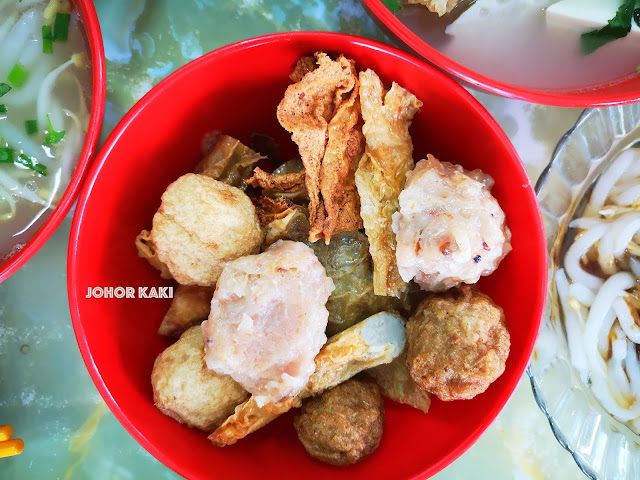 Kwong Hong Yong Tau Fu (known as Yong Liew Fun in Ipoh) 广丰茶室酿料粉 Kwong Hong Yong Tau Fu (known as Yong Liew Fun in Ipoh) 广丰茶室酿料粉