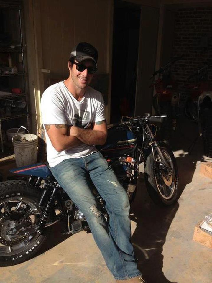 Alex O'Loughlin - Hawaii 5-0: Cro Customs 13 24: Alex O'loughlin Get's