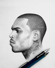04-Chris-Brown-dhruvmignon-Celebrity-Miniature-Black-and-White-Pencil-Portraits-www-designstack-co