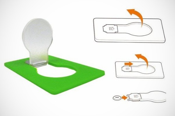 Doulex Credit Card-Sized Portable Flat Bulb for Wallets