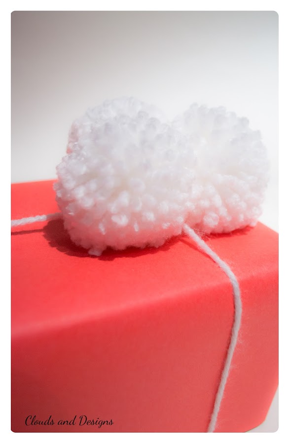 Adviento bloggero dia 17 Envolver Pompones