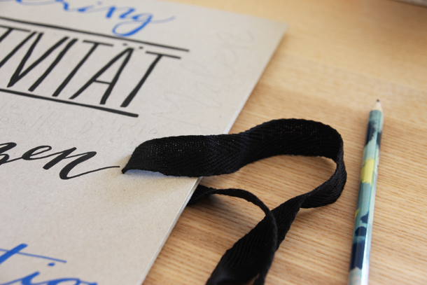 binedoro Blog, DIY, Lettering, Handlettering, Sammelmappe, gestalten binedoro Blog, DIY, Lettering, Handlettering, Sammelmappe, gestalten