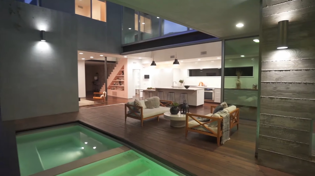 41 Interior Design Photos vs. 720 Indiana Ave, Venice, CA Luxury Home Tour