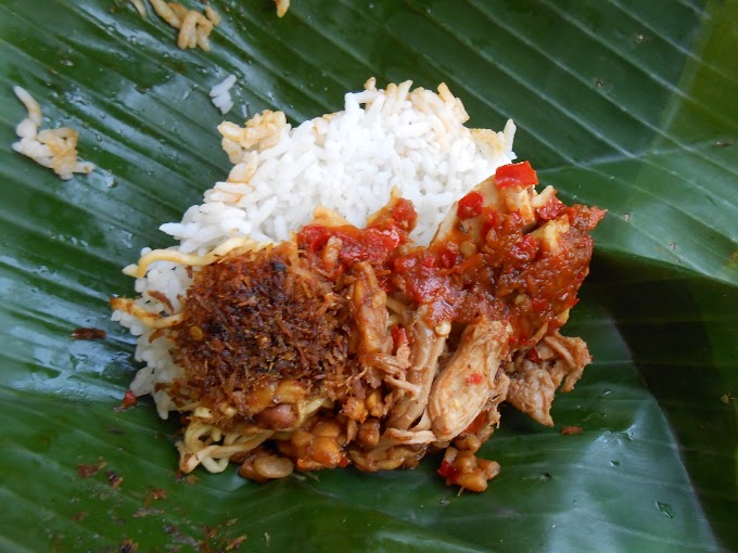Tentang Nasi Jinggo Bali