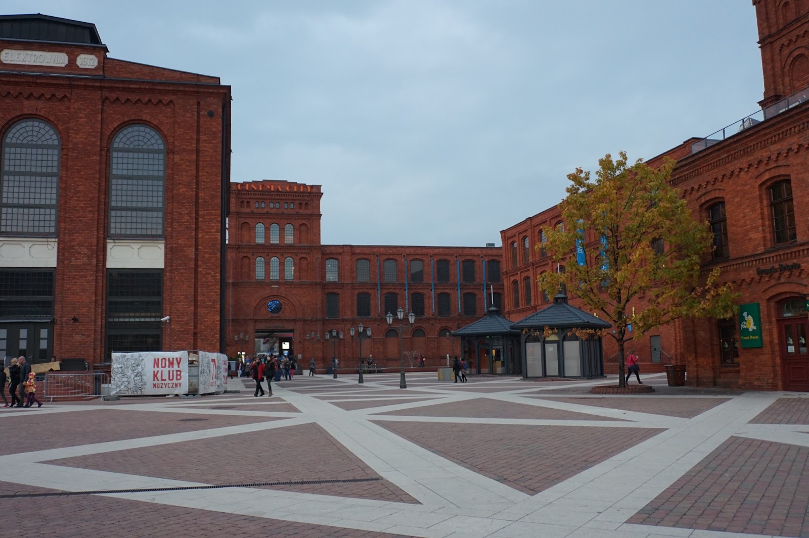 ワルシャワ大学留学記 ウッチと博物館と博物館