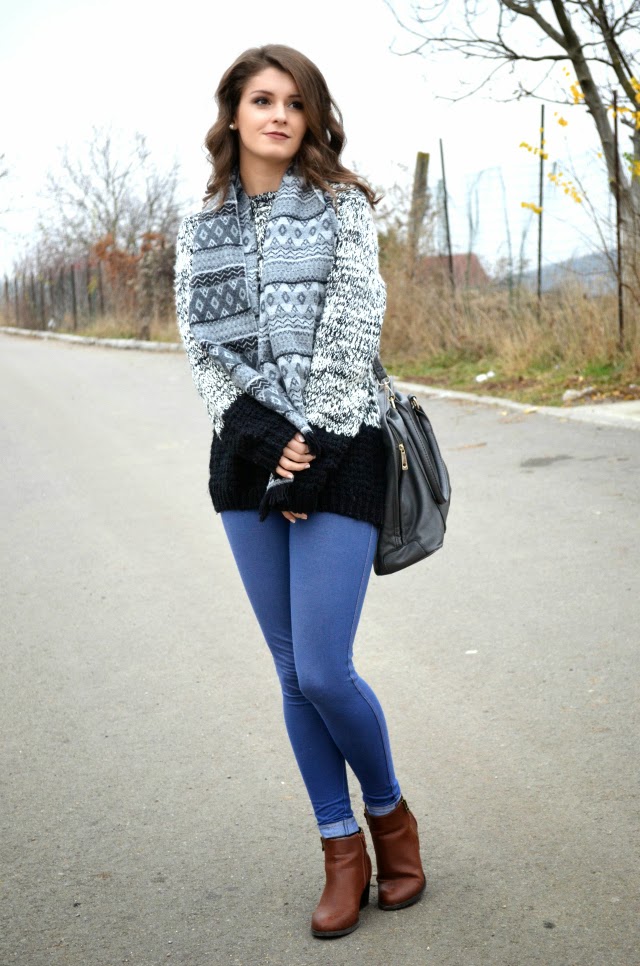 chunky knit sweater outfit for autumn winter