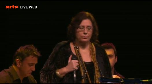http://4.bp.blogspot.com/-ewJNcj62M7s/TyCGO6Xs3JI/AAAAAAAABe4/4FNSwSdBuTM/s620/farantouri.JPG