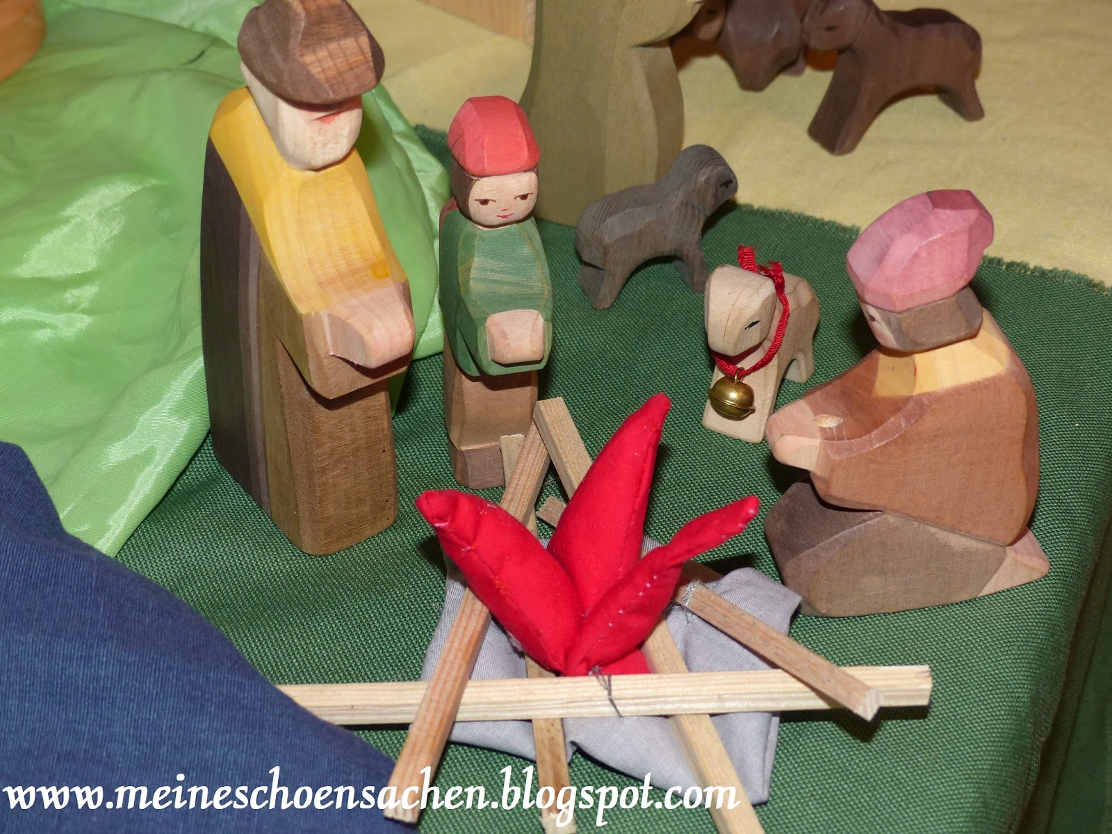 Meine Schönsachen: Kinder: Lagerfeuer für die Weihnachtskrippe