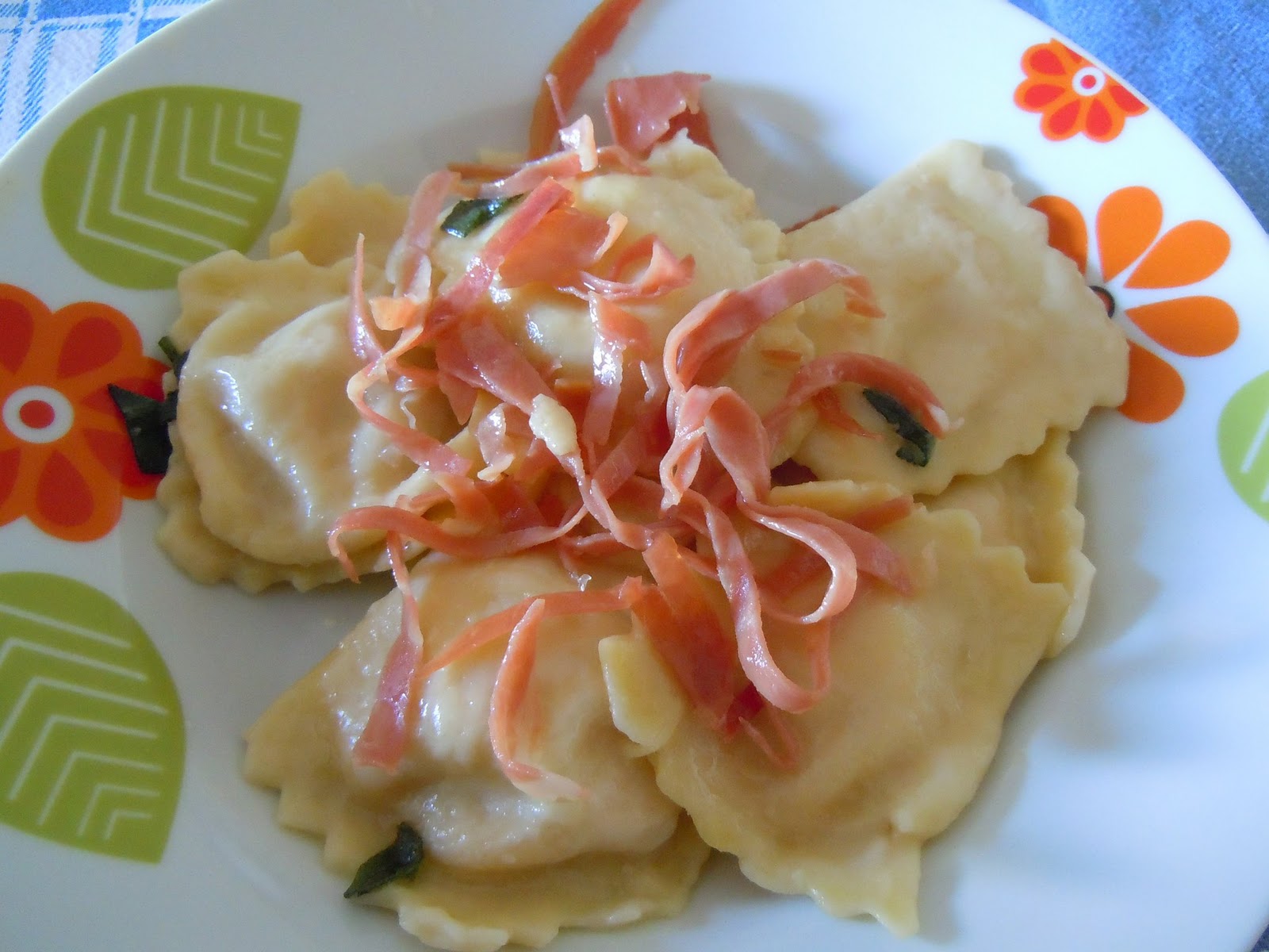 CuCiNa VaLe MaNiA RAVIOLI PROSCIUTTO E MORTADELLA