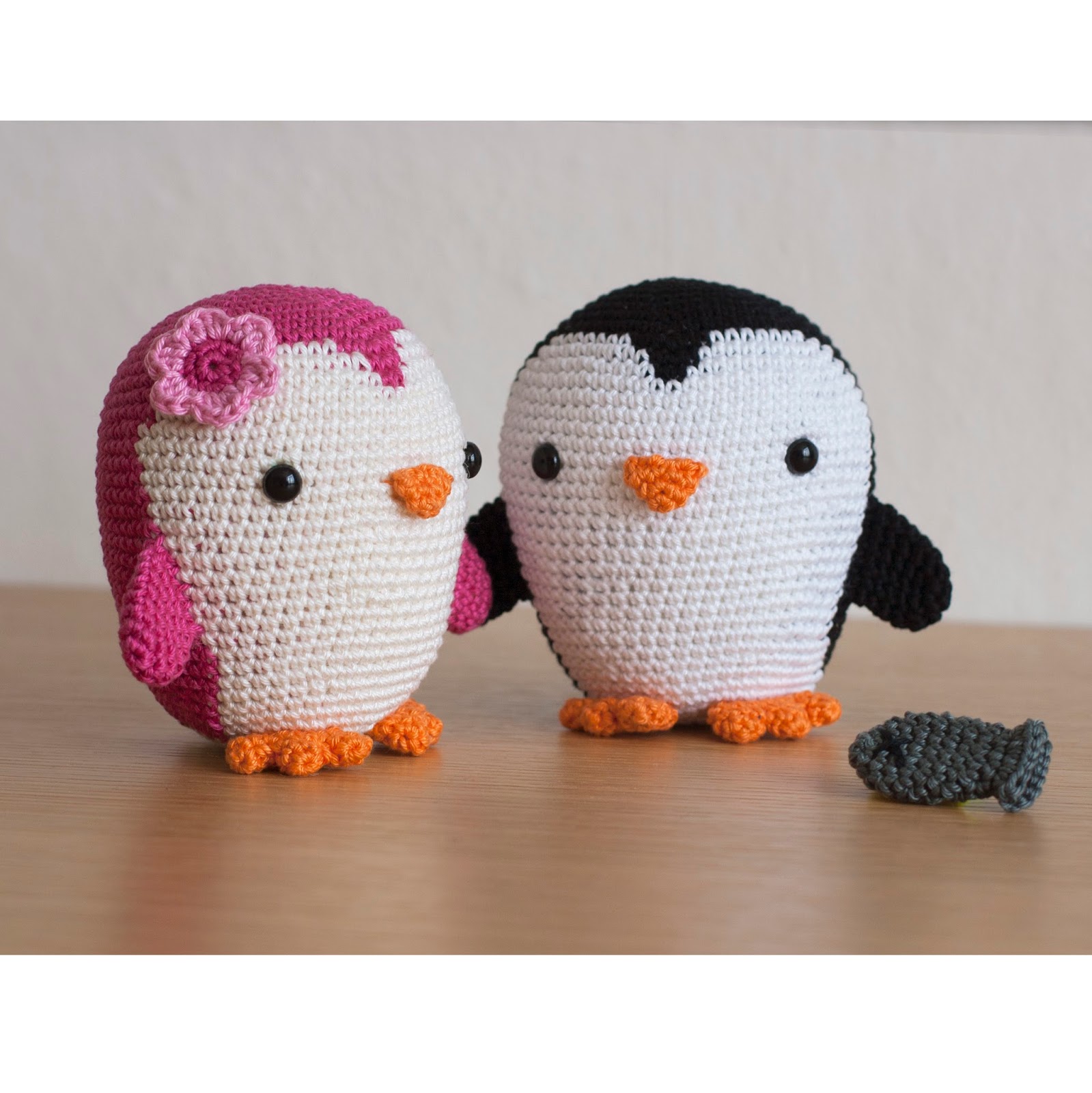 toy-patterns-by-diy-fluffies-penguin-amigurumi-crochet-pattern