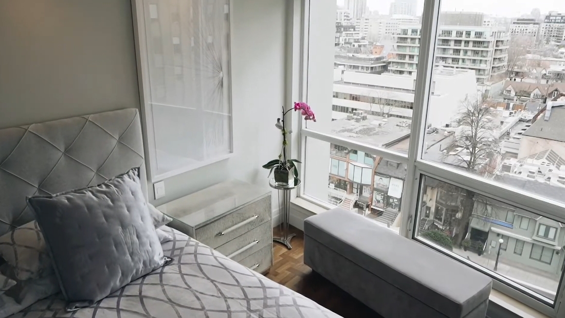 38 Interior Design Photos vs. 10 Bellair St #807, Toronto Luxury Condo Tour