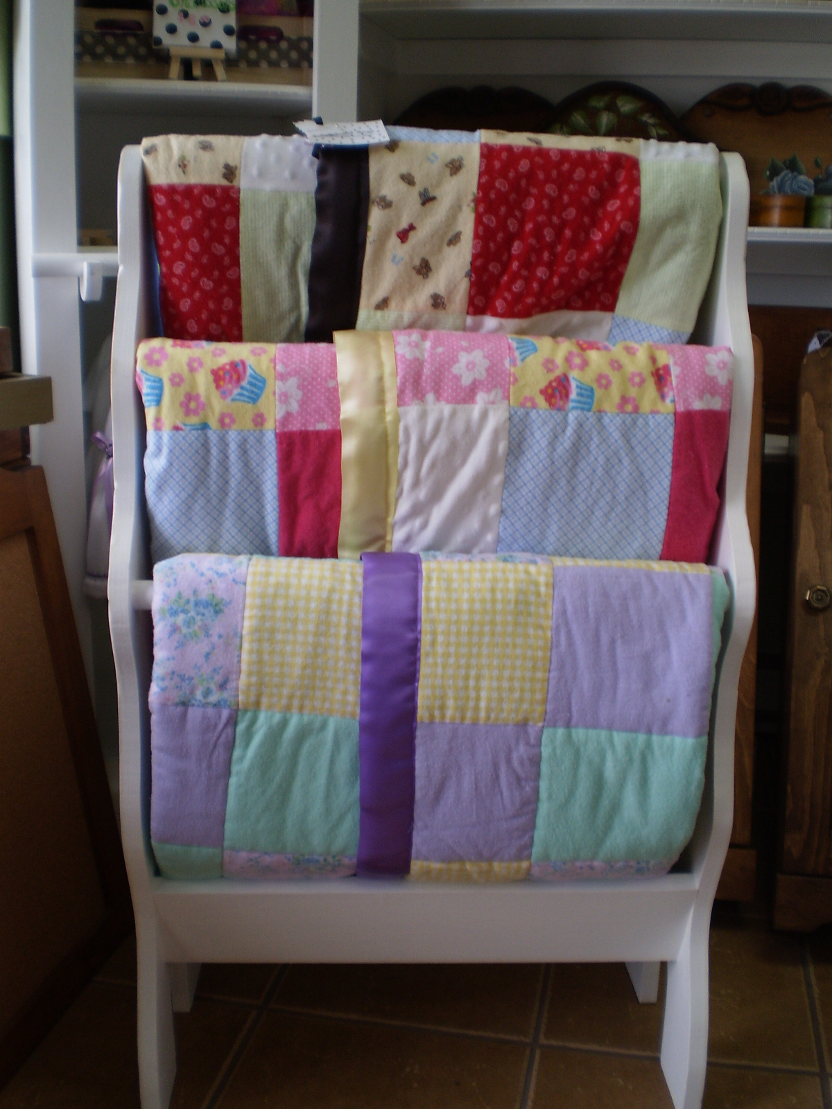 Eugenie's Woodworking Blog Quilt Rack, Quilt Stand, for Small Quilts