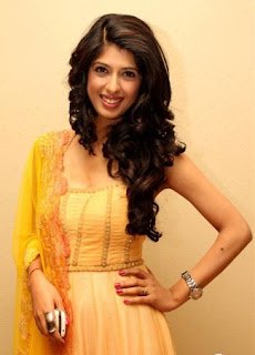 Aishwarya Sakhuja Famous People India