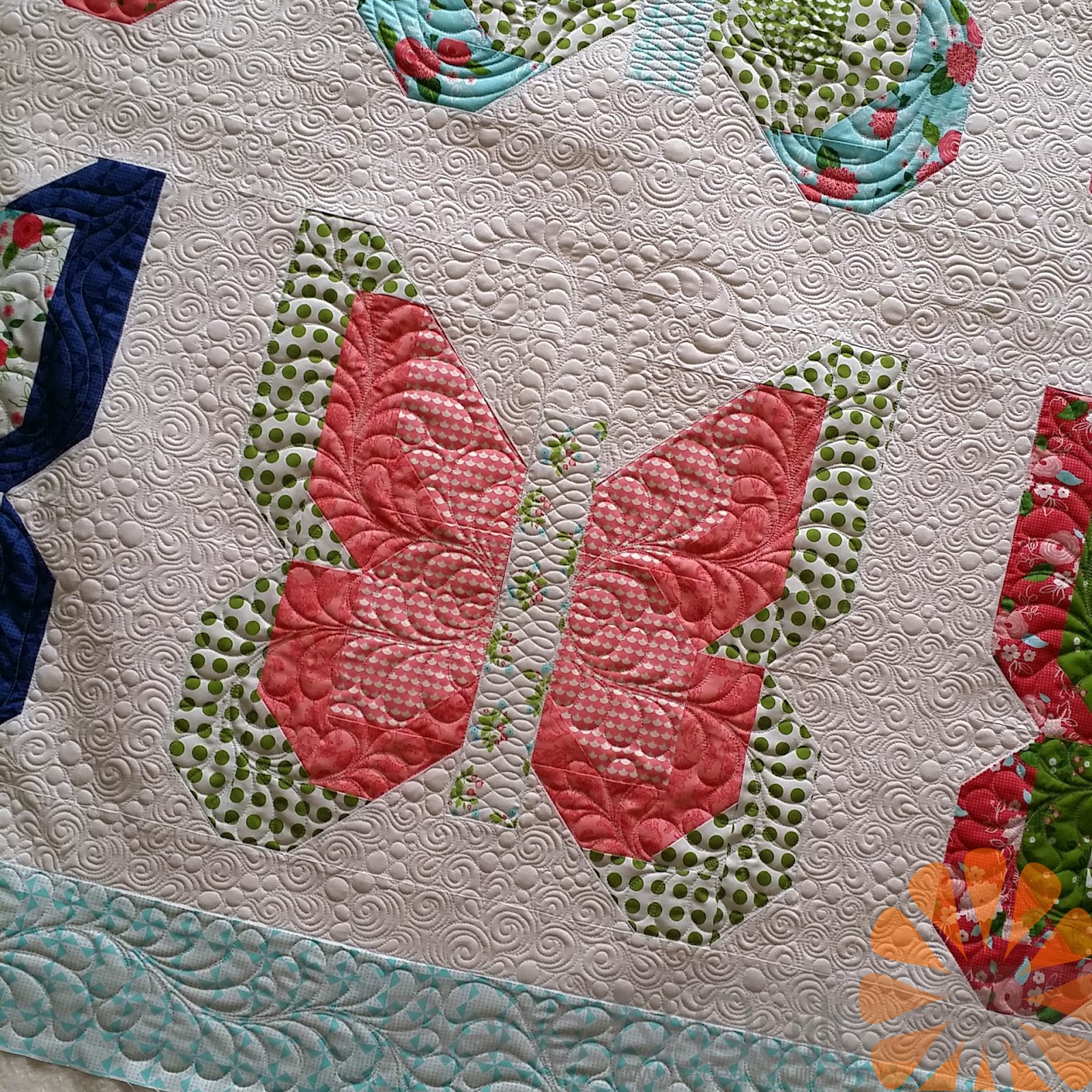piece-n-quilt-social-butterfly-the-quilt