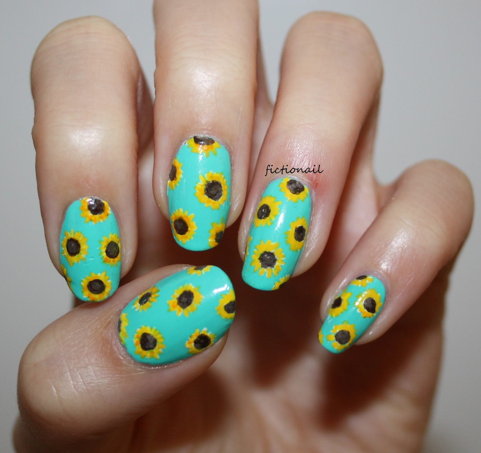 Sunflower Nails