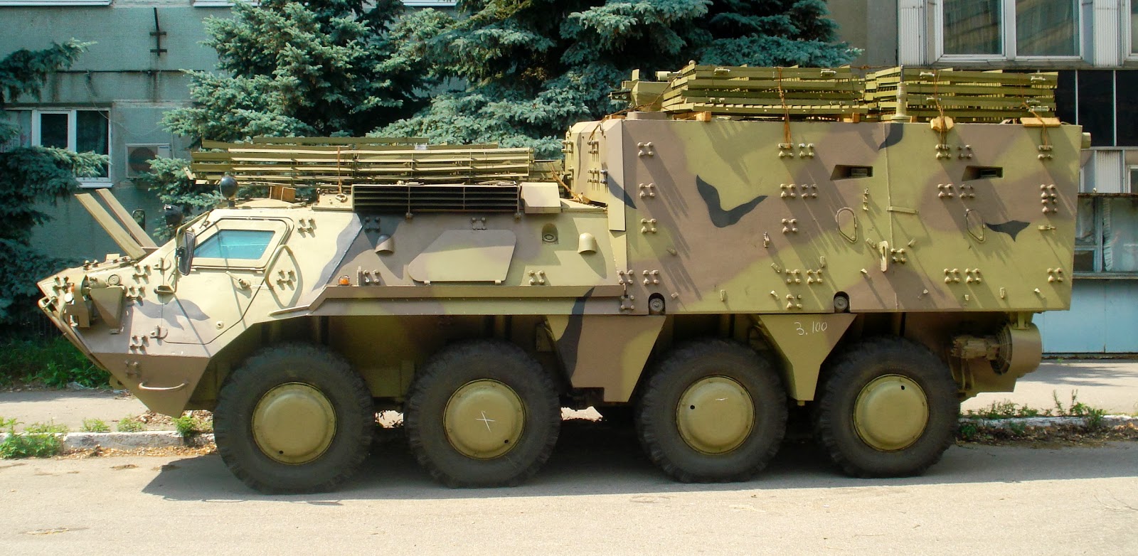 Współczesna technika wojskowa BTR4