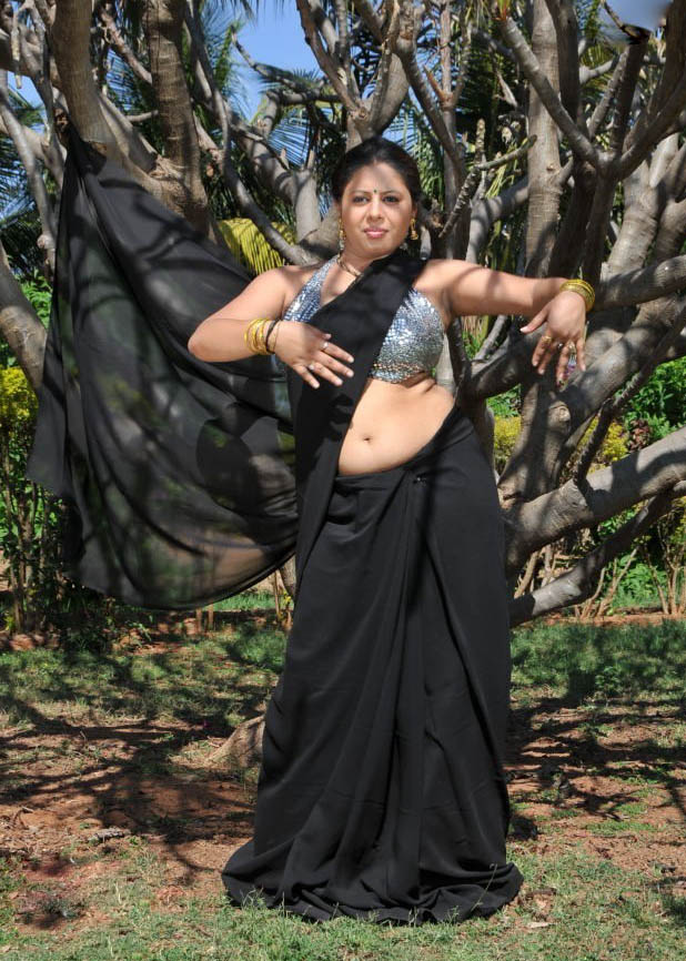 Sunakshi Hot Saree Remove Pics Gallery ~ Sexy Actress Navel 