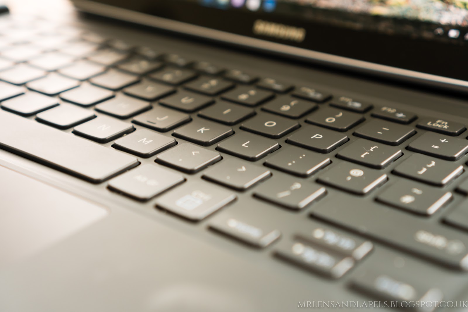 Samsung Galaxy Book keyboard dock trackpad Samsung Galaxy Book keyboard dock trackpad