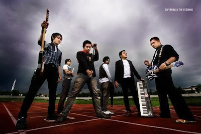 Kunci Gitar Sayang Supernova Rasanya