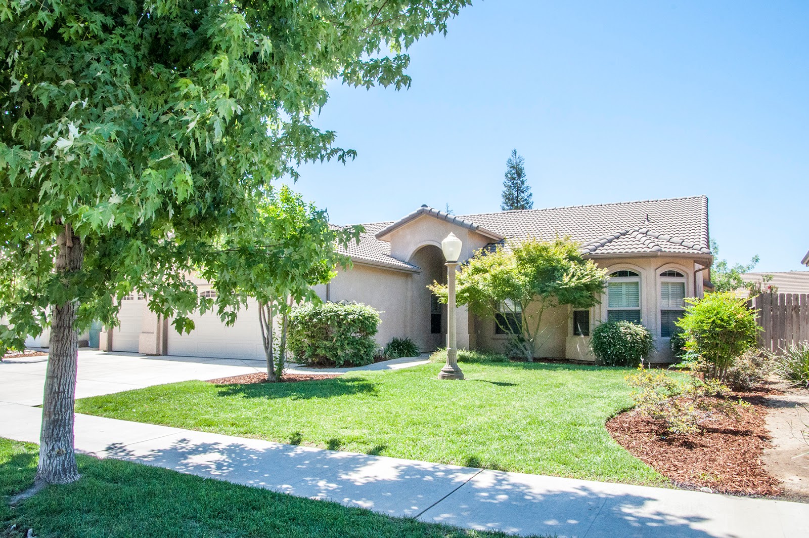 Visalia Homes by JILLIAN BOS June 2018