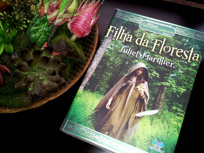 Resenha livro Filha da Floresta