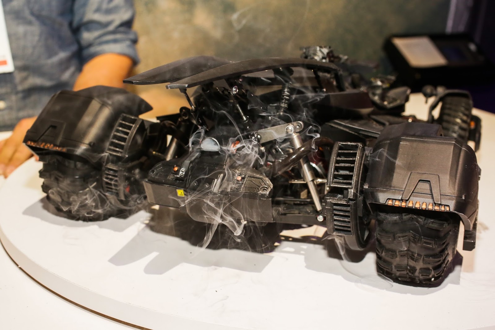 Batmobile Versi Justice League