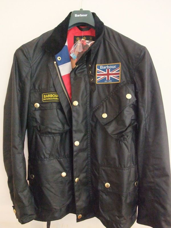 CAFÉ RACER 76 Barbour vs Belstaff