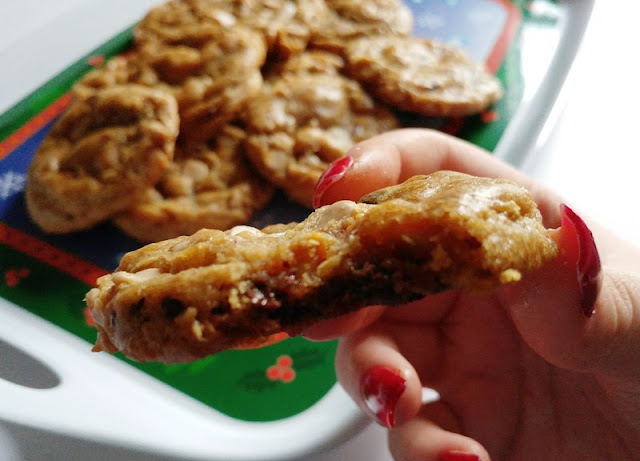 Gluten-Free Sea Salt Caramel Chocolate Chunk Cookies #ad #ImmaculateBaking 