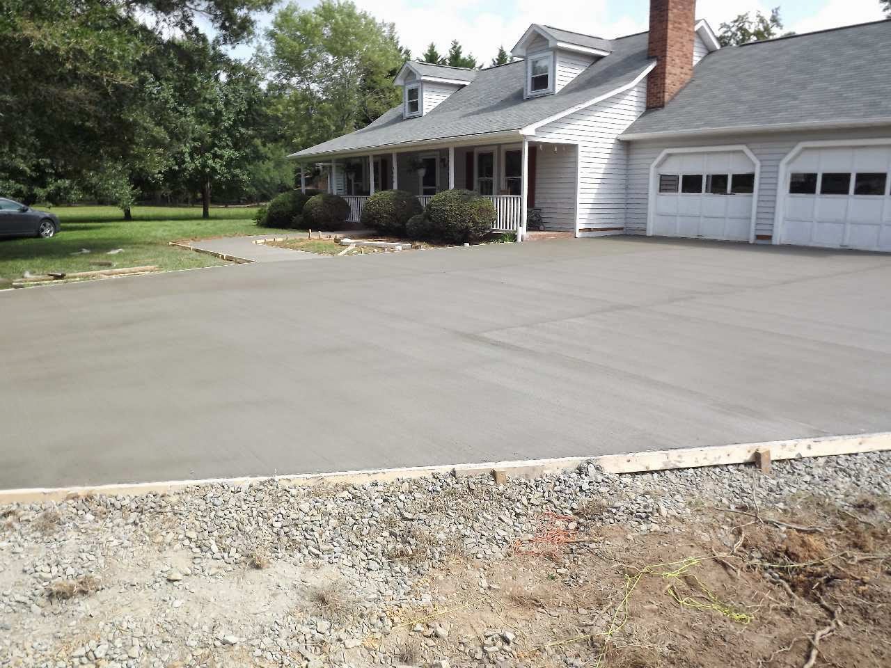 Atlantic Coast Concrete Pilot Mountain 4,000 PSI Driveway