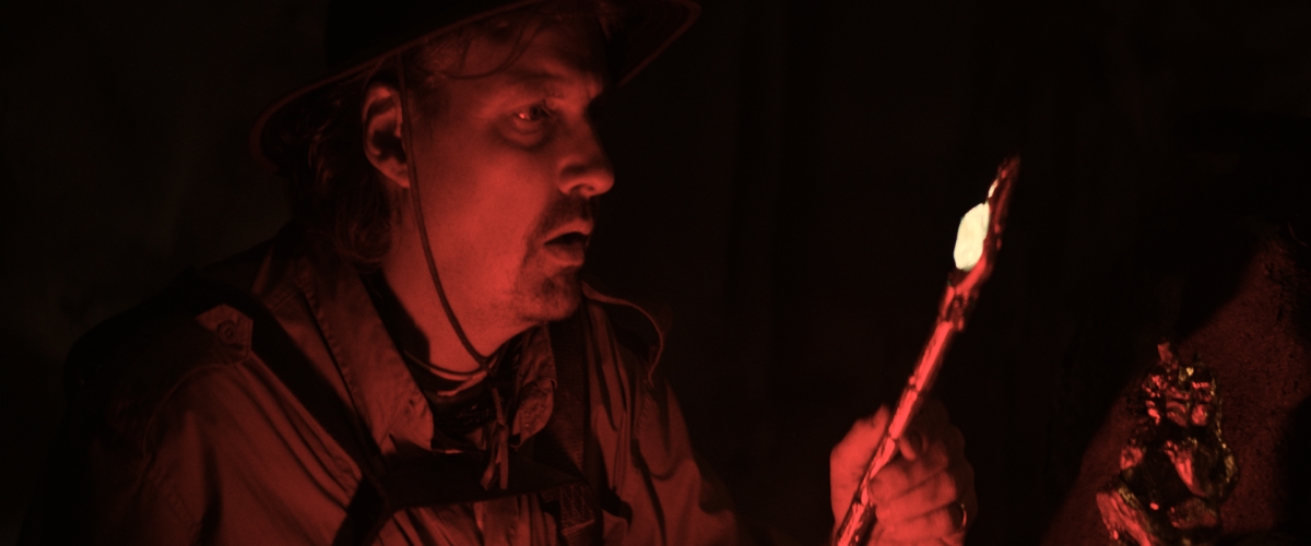 кампус ужастик