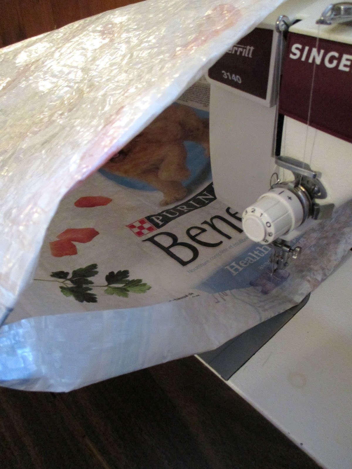 Just my Stuff Recycled Dog Food Bag to Homemade Grocery Bag
