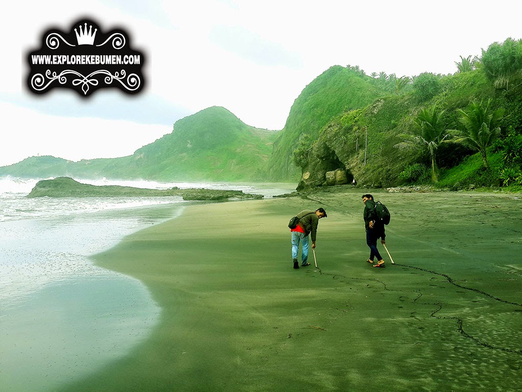 Keindahan Pantai Pecaron/Srati Kebumen