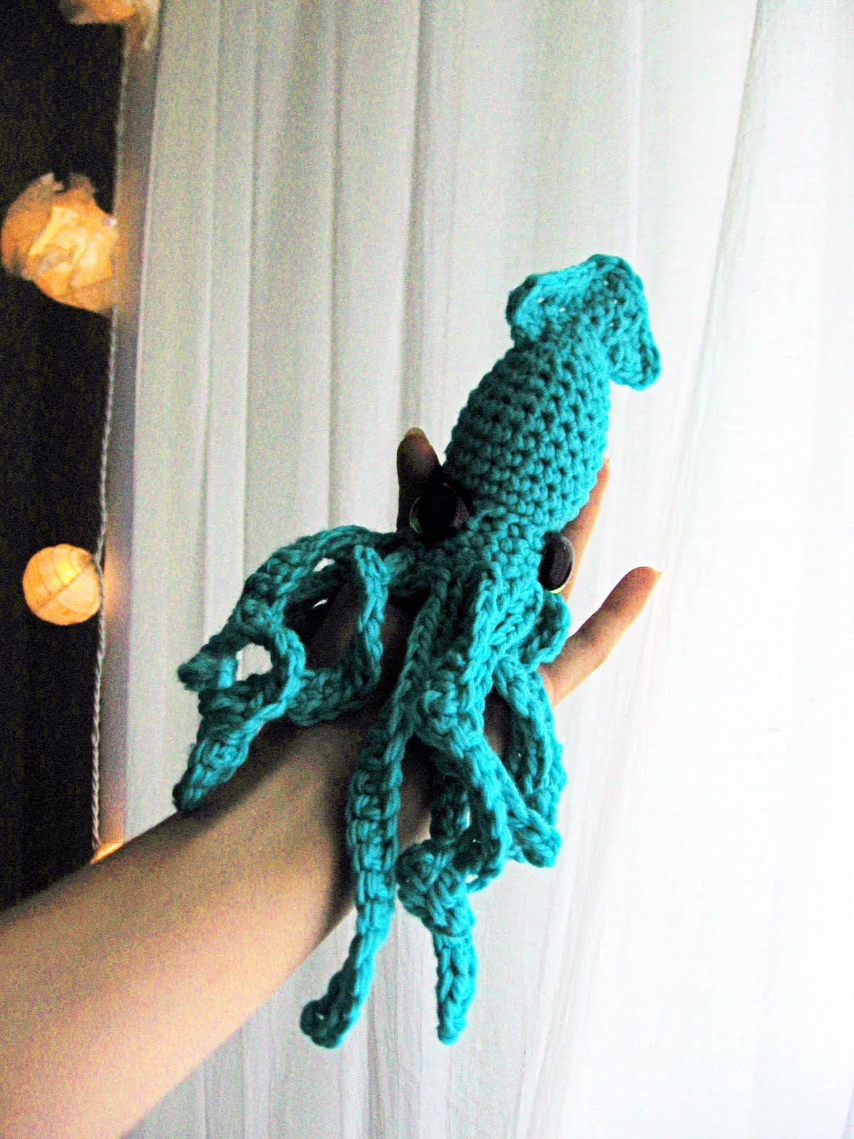 ruby-submarine-realistic-squid-crochet-pattern-coming-soon