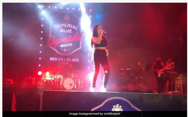 Neha-kakkar-Dance-Video-Tu-Cheez-Badi-hai-Mast-Mast-viral-video- Social-Media Neha-kakkar-Dance-Video-Tu-Cheez-Badi-hai-Mast-Mast-viral-video- Social-Media-SANATA-NEWS