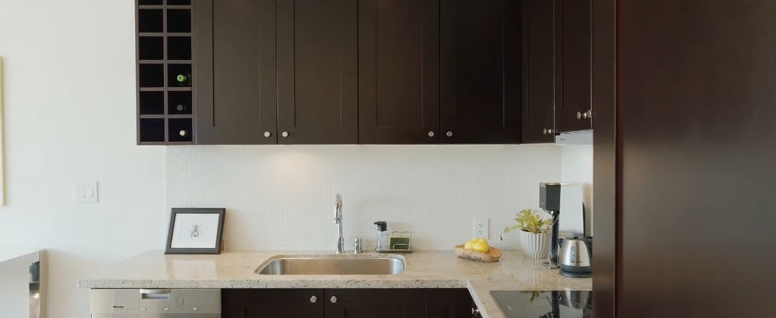 Tour 821 Cambie St #1005, Vancouver vs. 13 Interior Design Photos