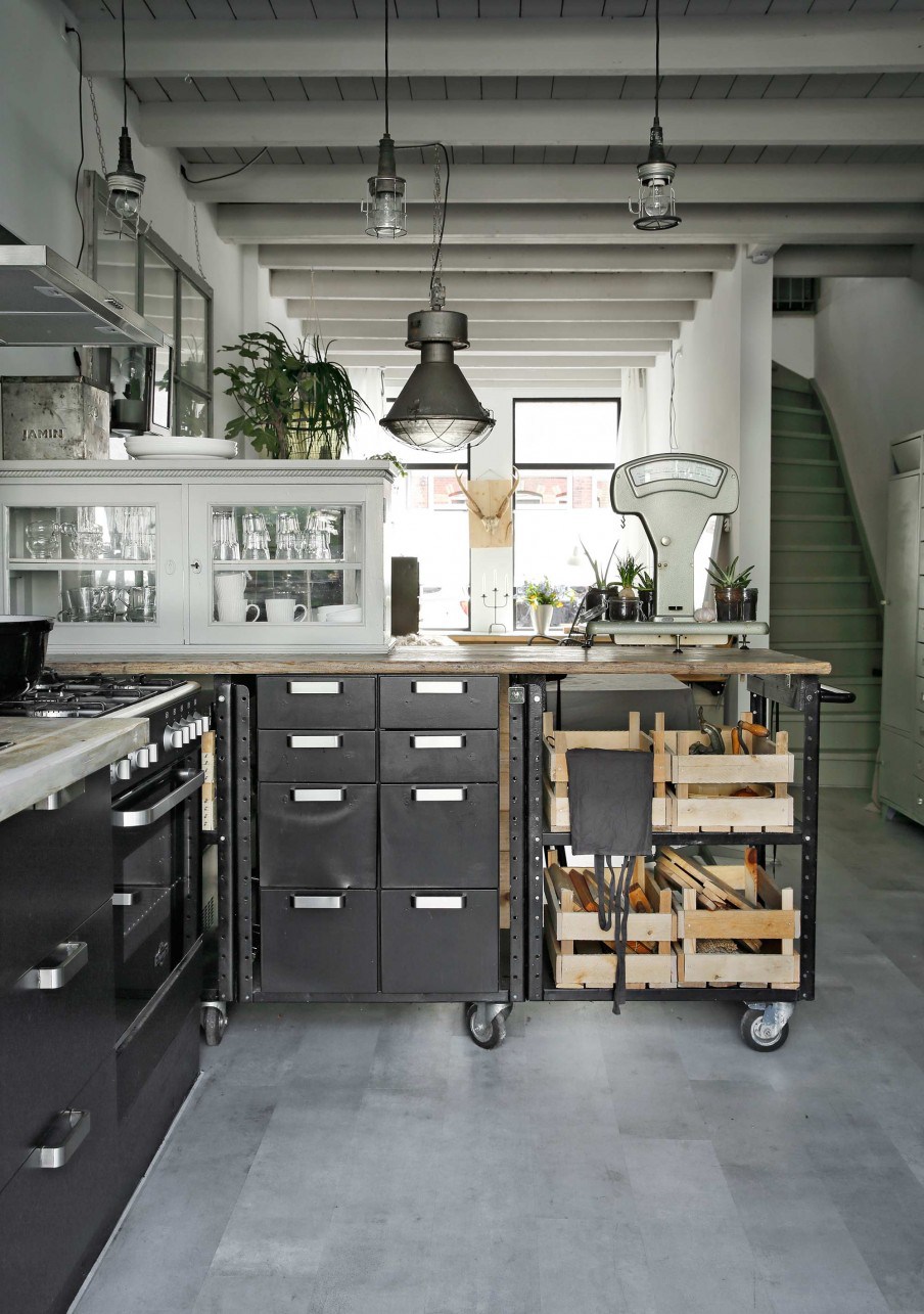 Cozy house with industrial influence in Haarlem, The Netherlands
